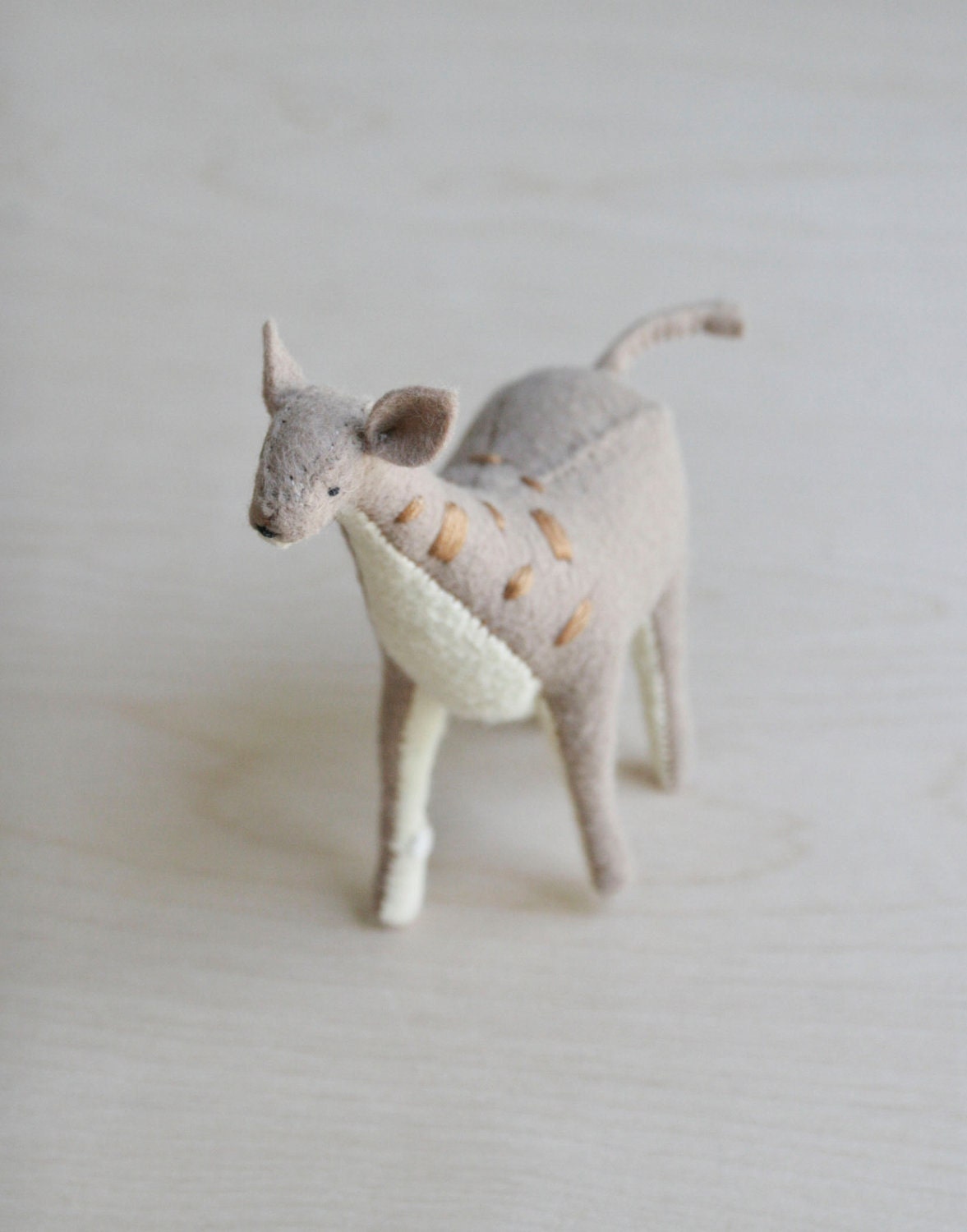 giraffe / soft sculpture animal