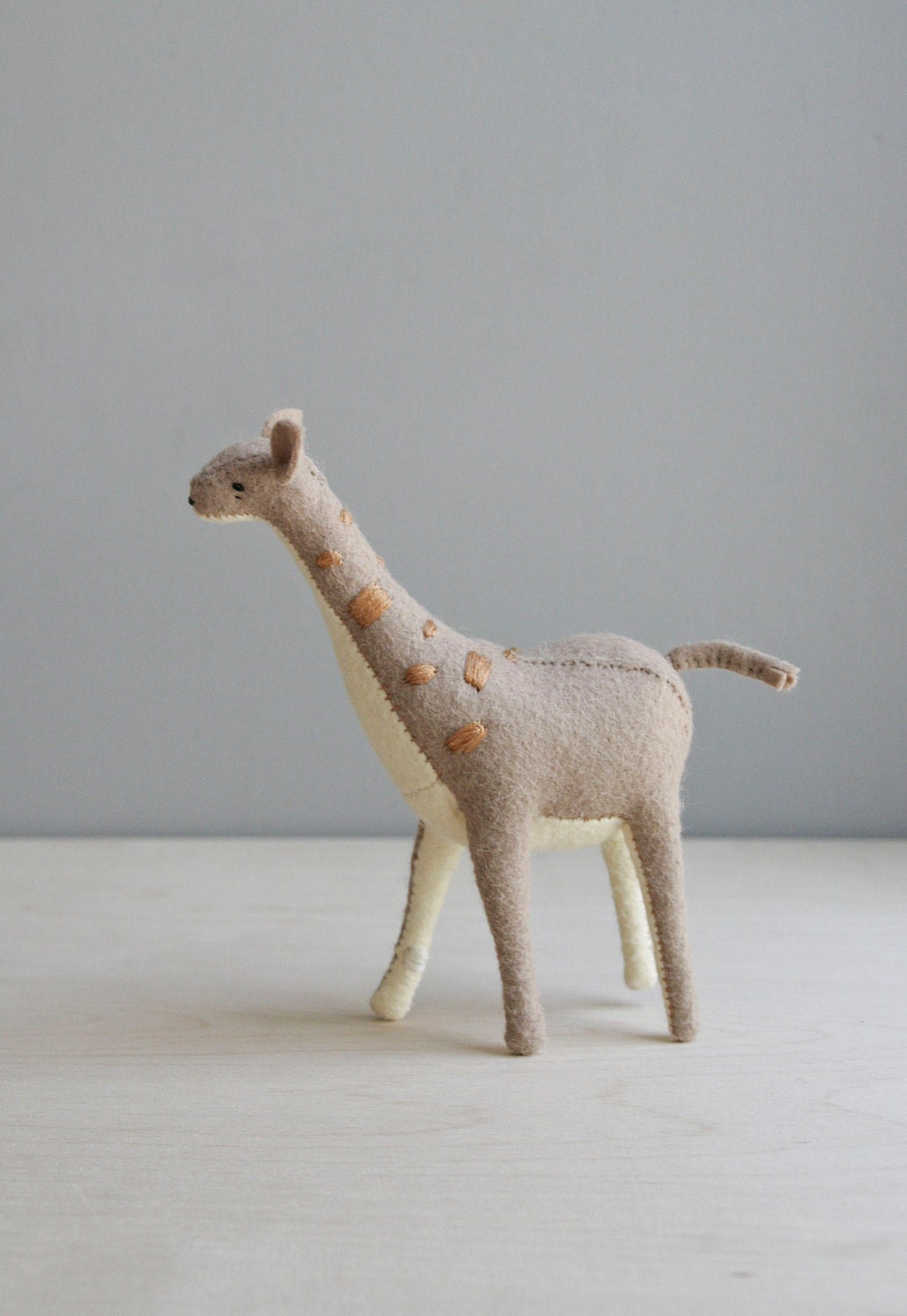 giraffe / soft sculpture animal