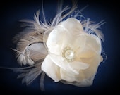 Flower Bridal Hair Fascinator Wedding Head piece Wedding clip Ivory Flower with feathers and Russian veil