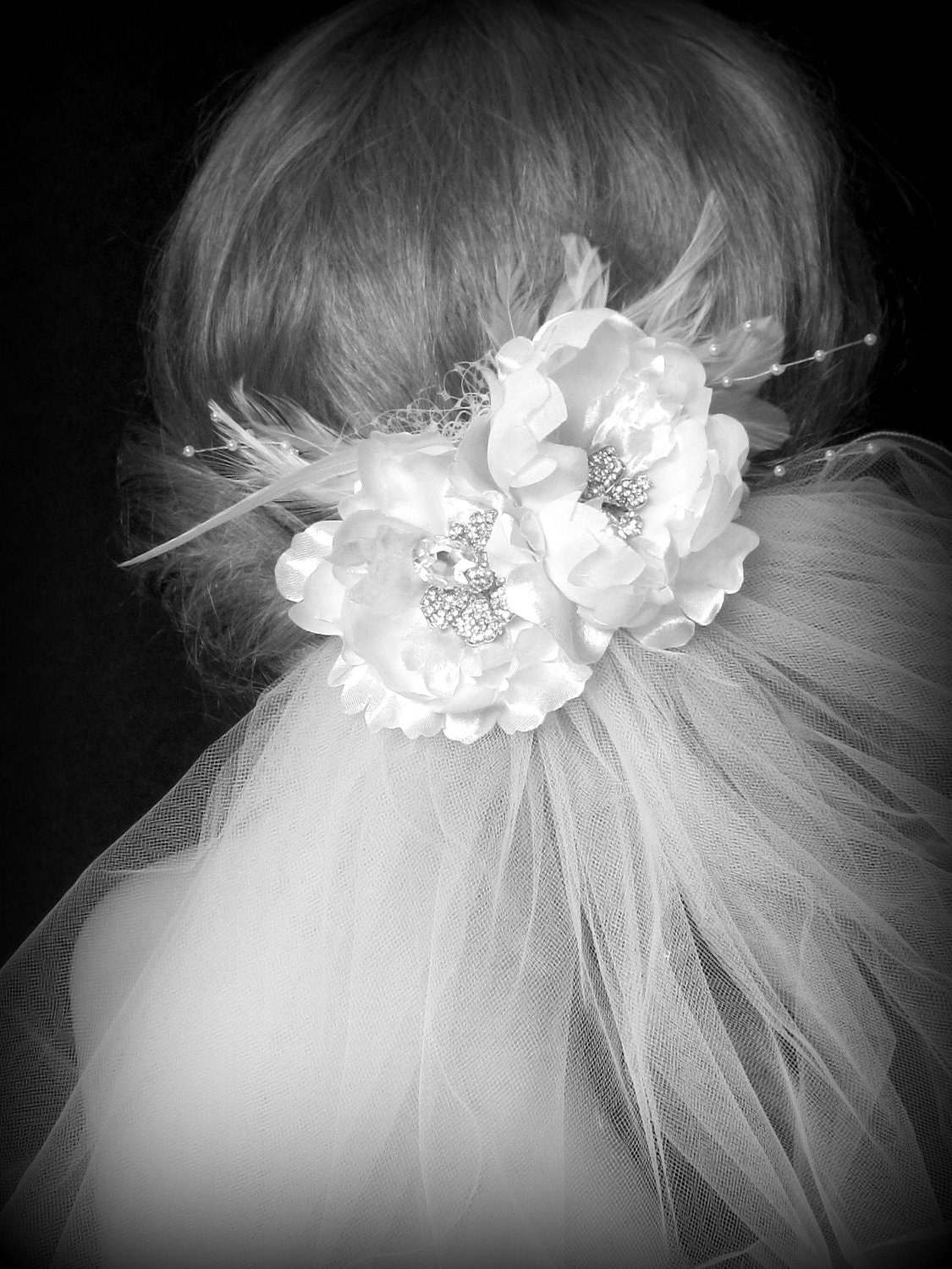 Wedding Hair Accessory, Bridal fascinator, Wedding Silk Flower, Bridal Flower Hair clip .