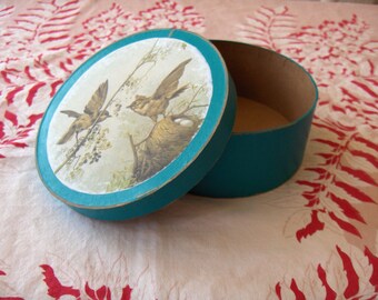 Round Vintage Bird Paper Mache Box with Lid