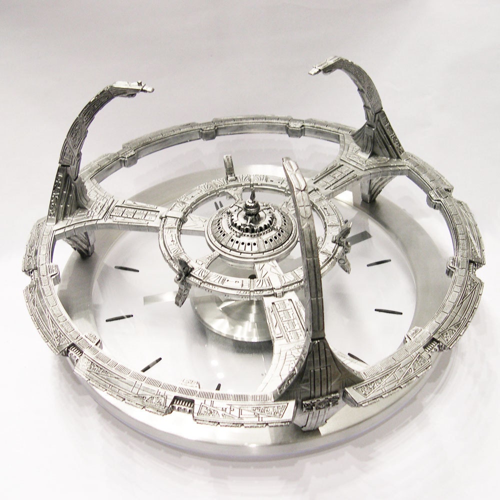 Star Trek Deep Space Nine clock