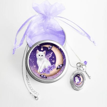 Cat Gift Tin Locket Set // Cat on Moon Locket Necklace // Twilight Moon Pearls