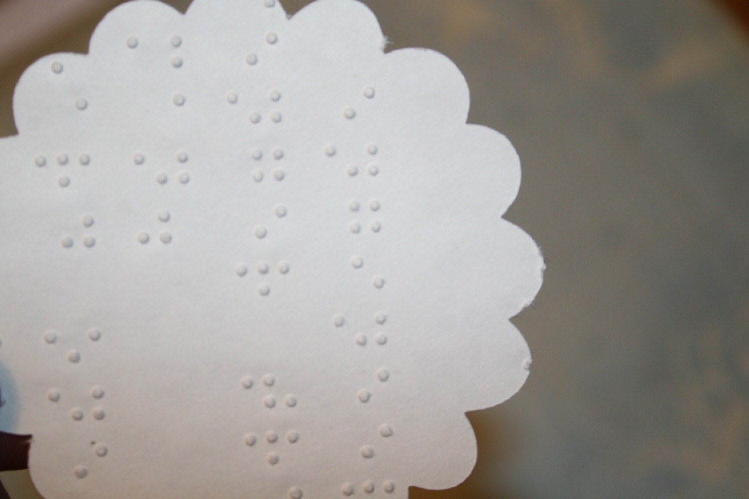 3 inch 7 Scallop Edge Circles Braille Paper