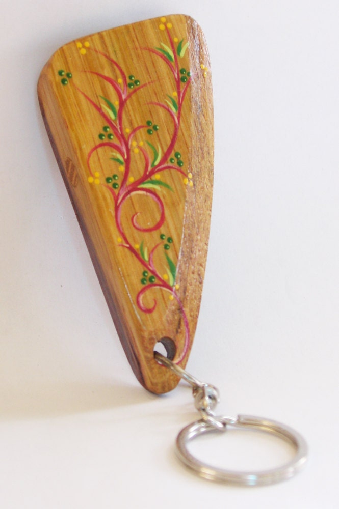 Recycled oak wine barrel's keychain, hand painted, Green Bits collection, Mimosa