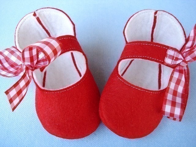 SALE - PDF ePATTERN - Precious Kitty Booties Sewing Pattern