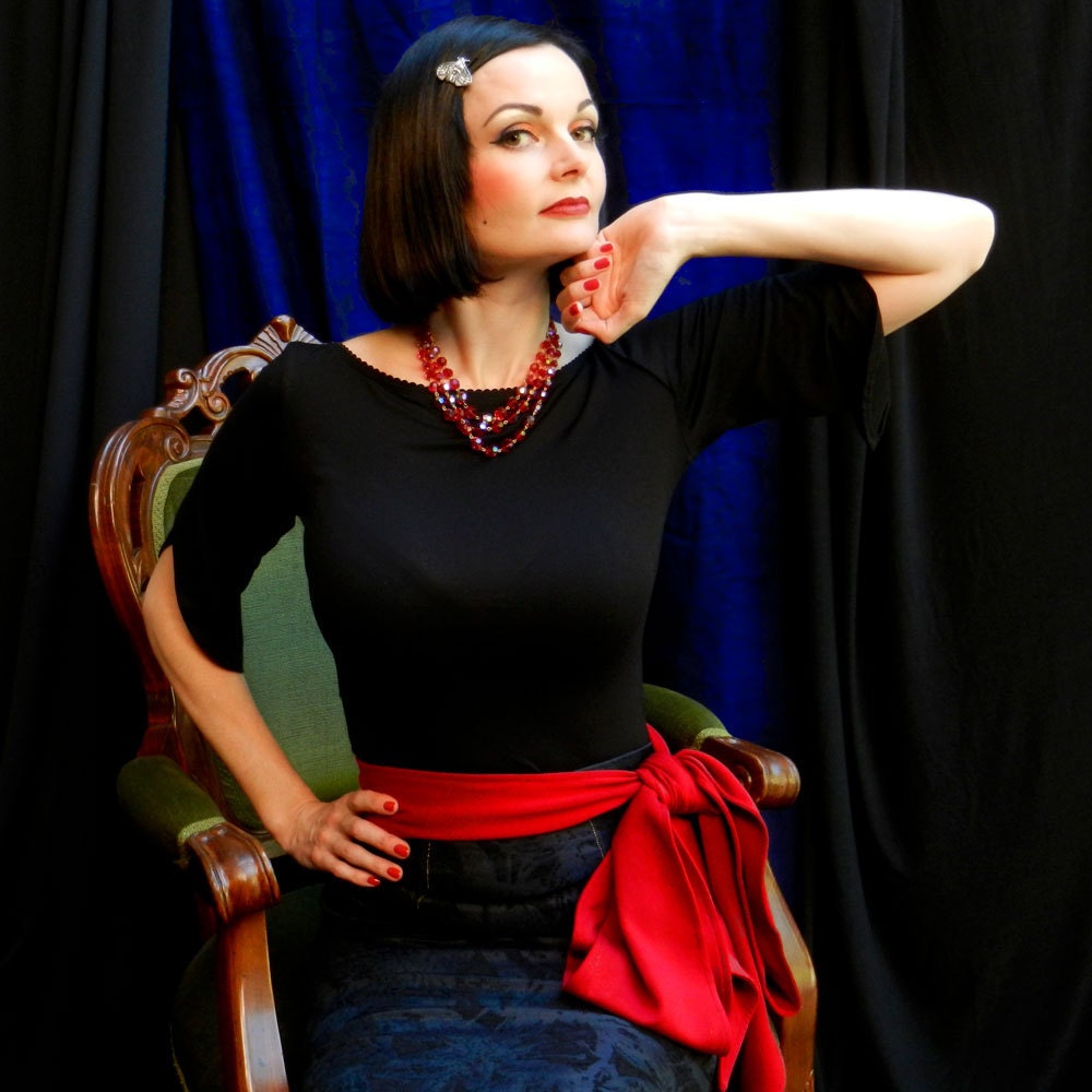 Black Top w Red Bow, Jersey Knit Top w Large Red Bow at Waist, Vintage Style, Tulip Sleeve, Boat Neck, V-Back, Fitted Body.