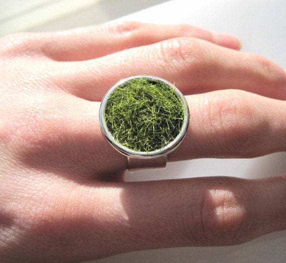 Lush Green Grass Round Silver Ring Wide Adjustable Band