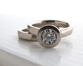 Illumination Ring  diamond engagment ring and wedding band set
