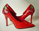 Pinup Style Cherry Pumps - Size 10