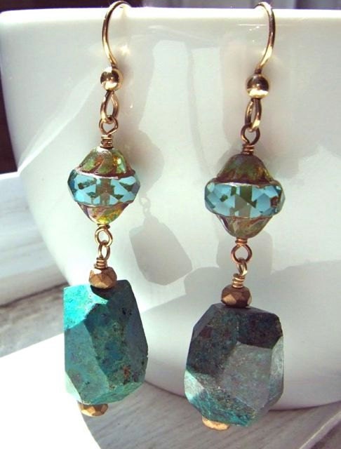 Drop earrings. Blue earrings. Turquiose earrings. Crystal drop earrings. Glass jewelry. Turquoise gold. Czech glass. LUMINOUS