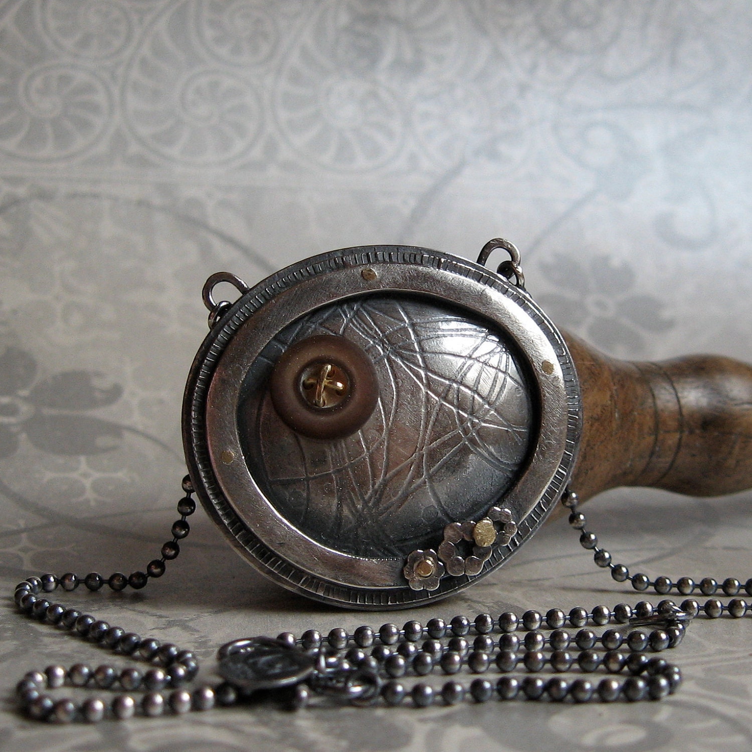 NECKLACE sterling with blossoms and button
