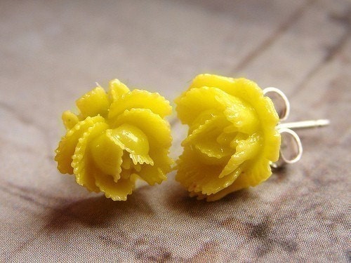 Yellow rose studs, flower post earrings, lemon yellow rose studs, custom color bridesmaid post earrings, wedding party gift