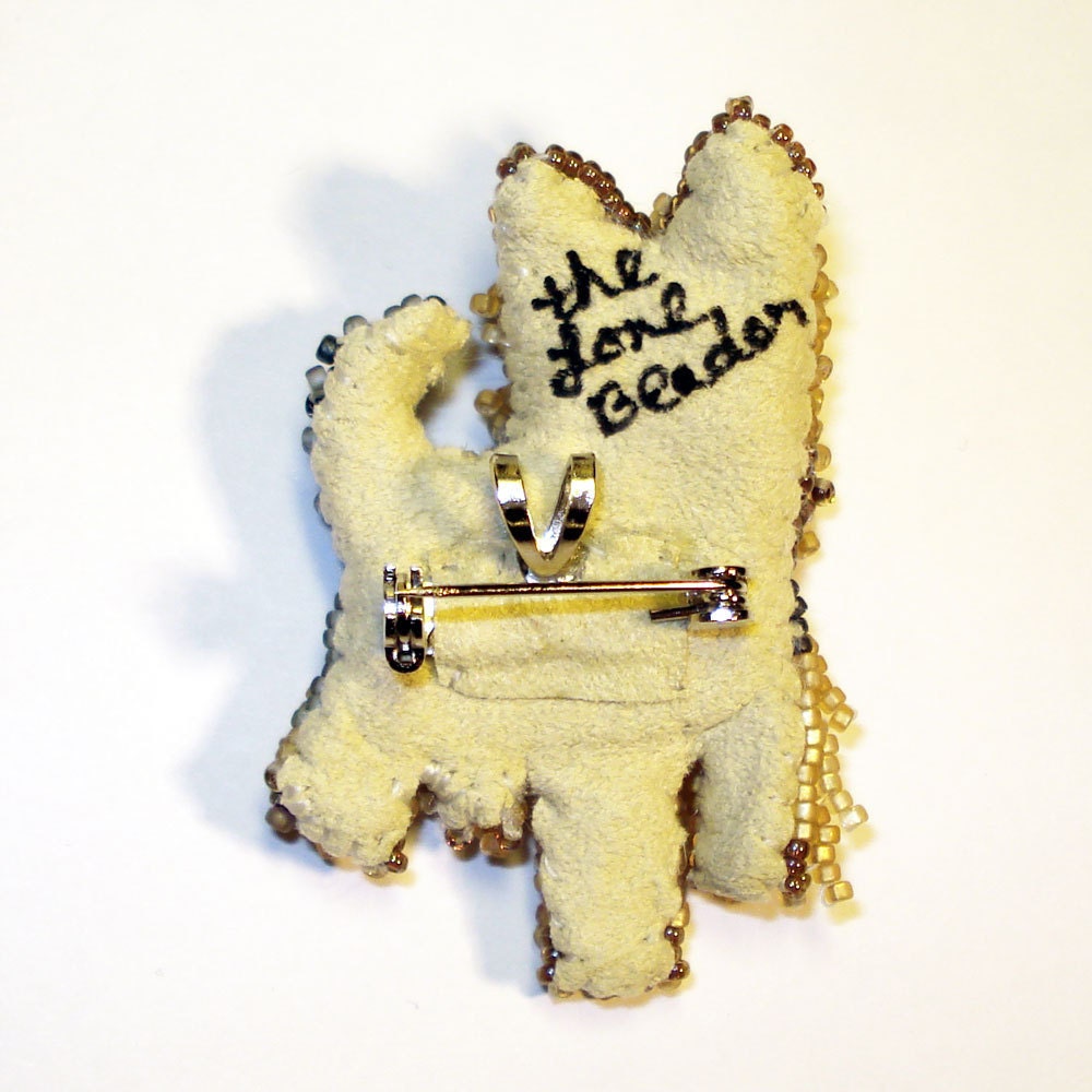 YORKIE Yorkshire Terrier dog beaded art pin/ pendant for Valentine's Day (Made to Order)