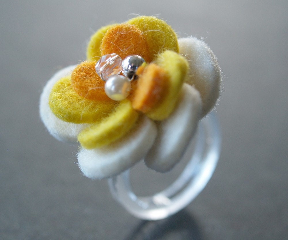 CAMELLIA RING - Felt Flower -  white and yellow