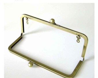 A cri
cket's blog: Metal Frame Purse Tutorial