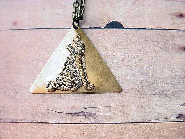 Howl at the Moon Unisex Geometric Triangle Wolf Pendant