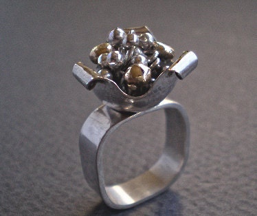 Flower Power/ Sterling, Fine Silver and 9ct gold ring