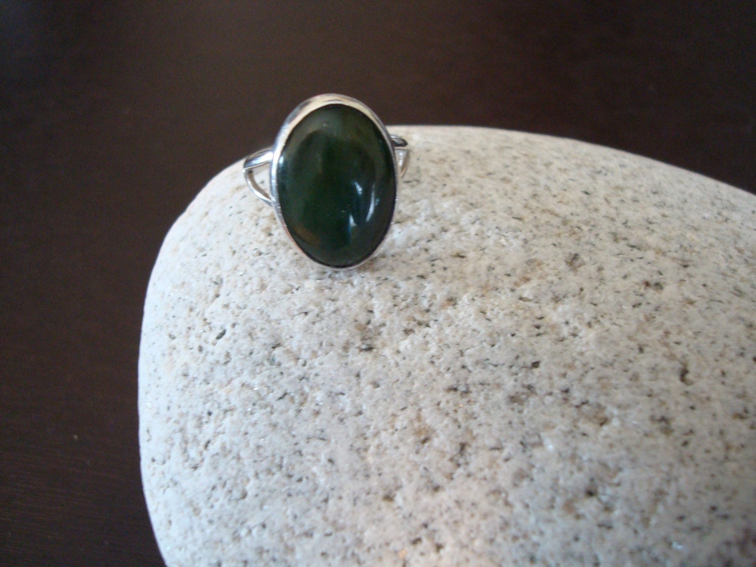 Sterling silver and green jade ring. Size 7.5