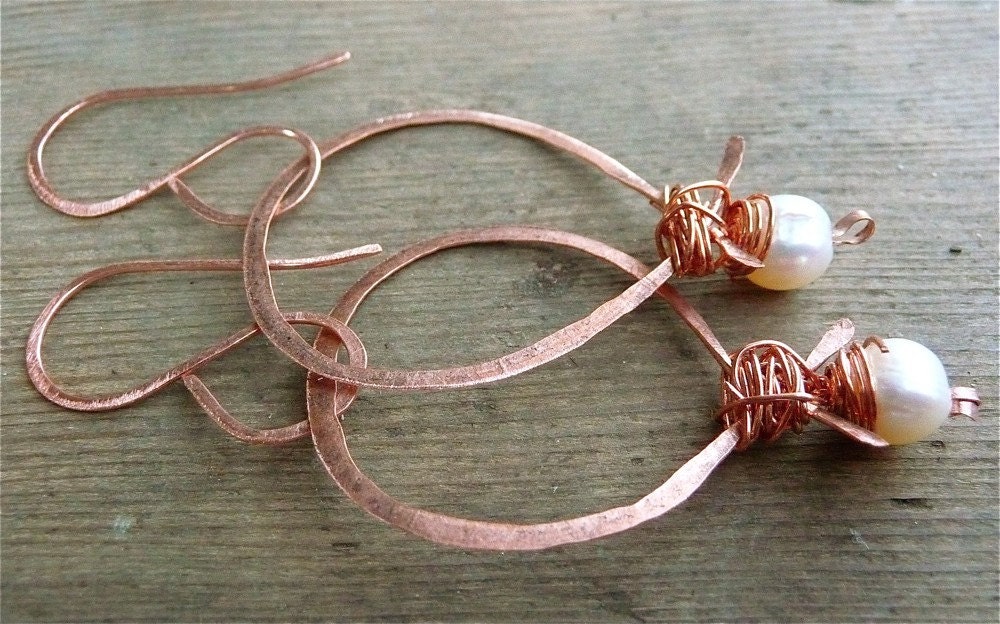 Upside down Copper infinite pearl earrings