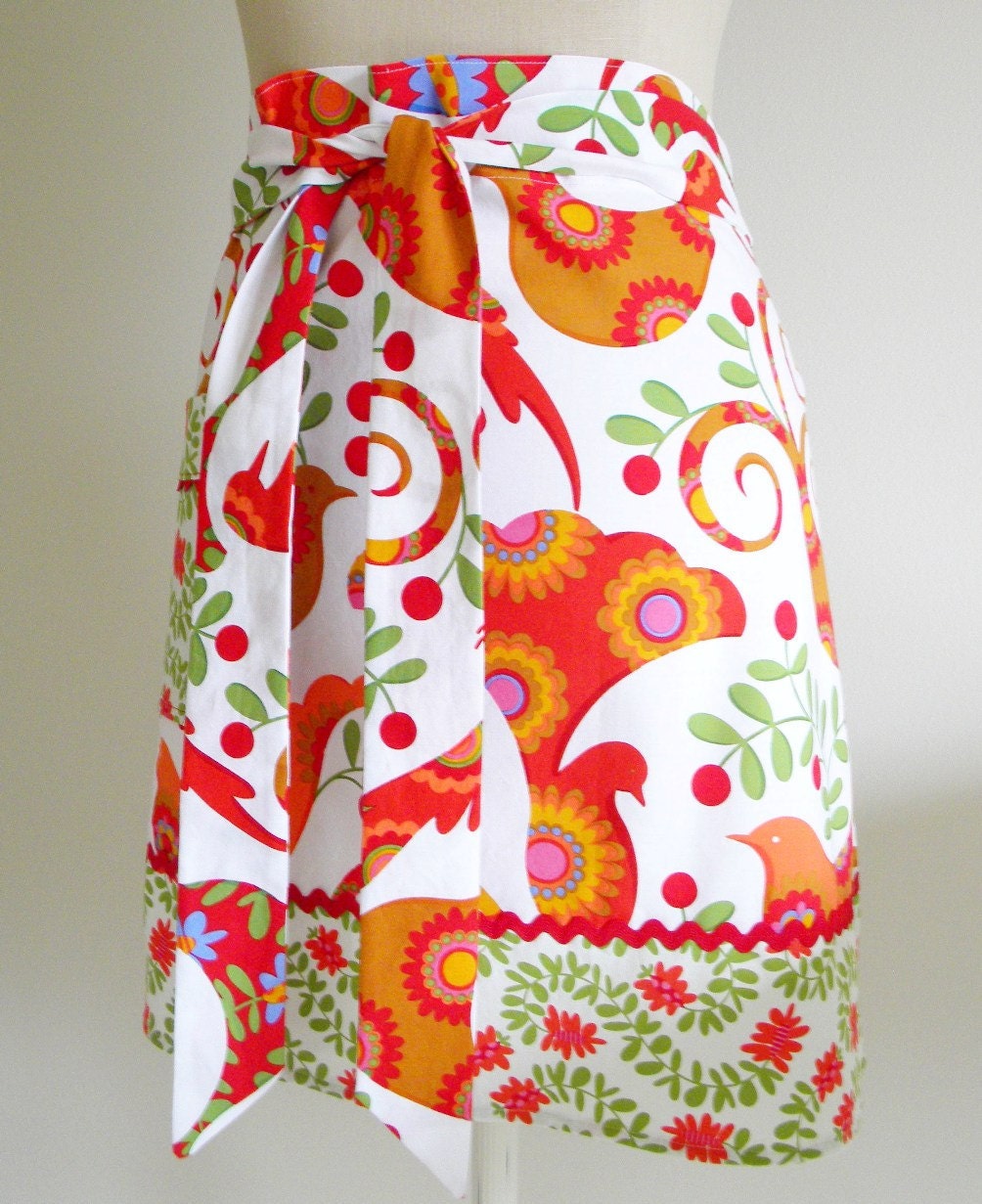Half Apron -  Spicebird in Red and Green