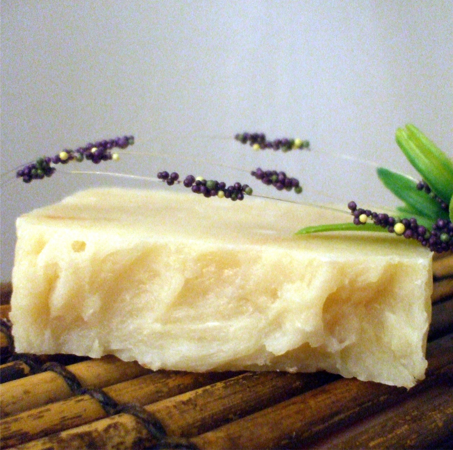 Herbal Shampoo Bar for dry scalp with Raw Honey, Tea Tree and Nettle Extract
