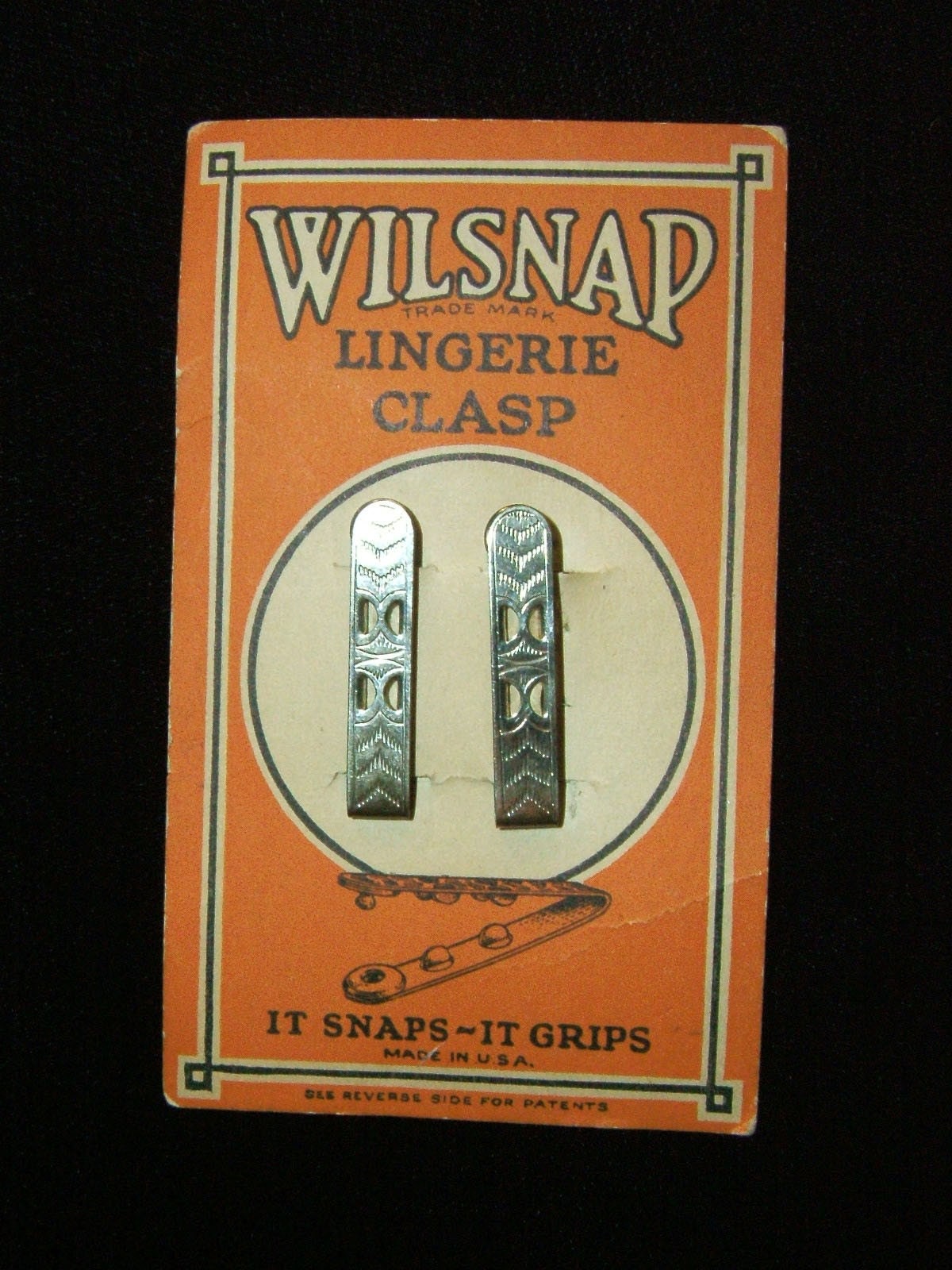 1920s NOS Wilsnap Lingerie Clasp with etched design. Set of 2. Silver Tone - FlanneryCrane