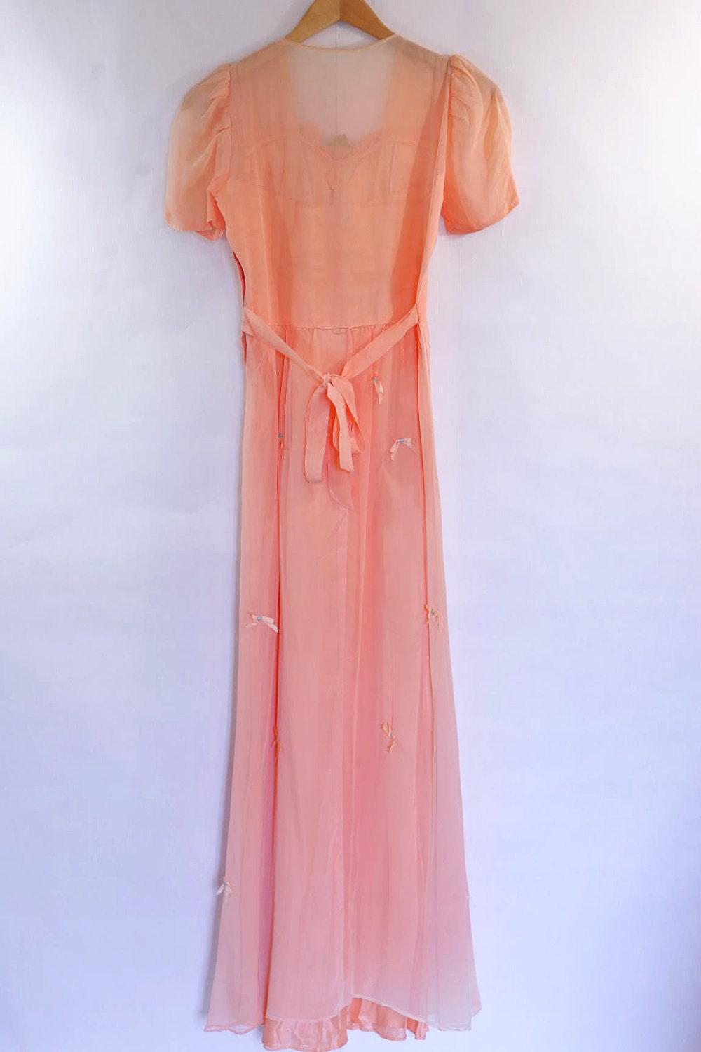 SALE / 30s Peach Gown / Multi Color Flower Appliques / Free Shipping