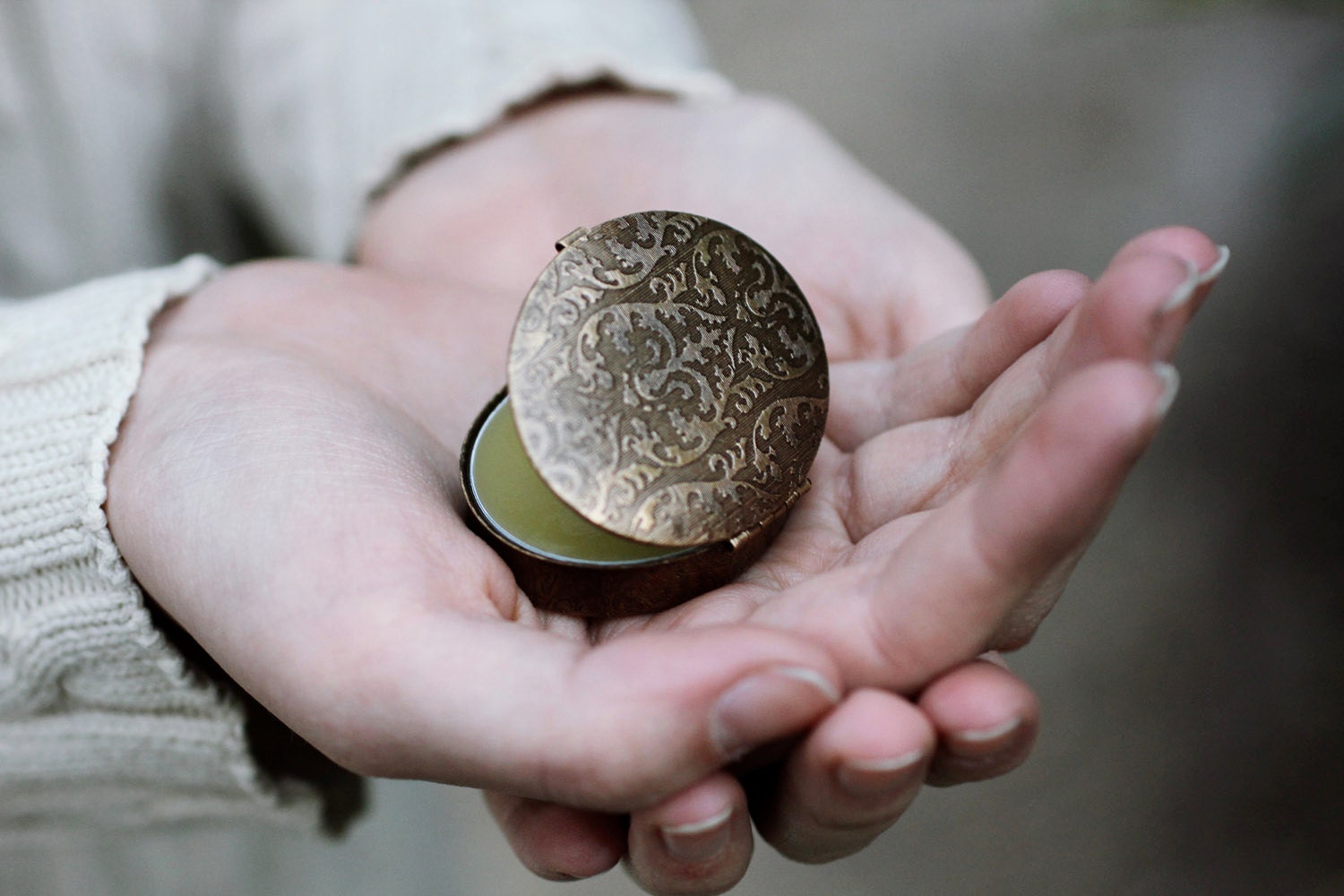 Solid Natural Perfume Compact Womens Tapestry Oval Design - Romantic case with botanical fragrance