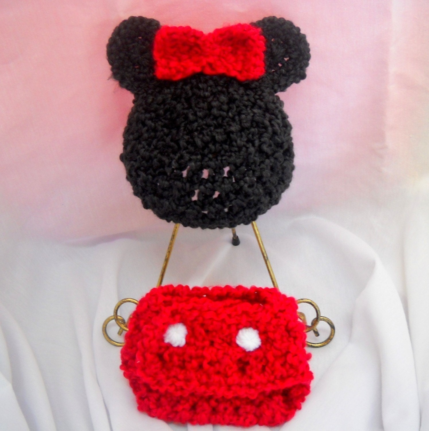 15% OFF use coupon code XMASJULY----Minnie or mickey Mouse set Hat and diaper cover Newborn -12 month