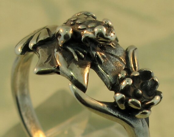 Lily Pad Ring