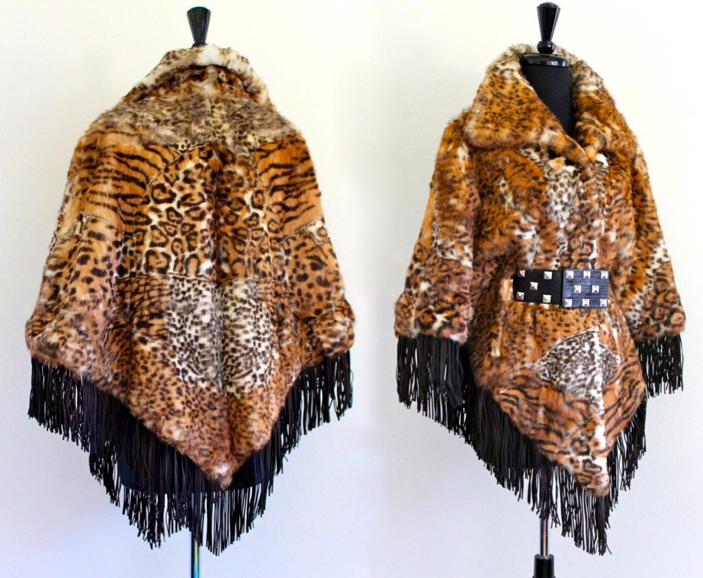 BoHo HiPPie SueDe LeaTher FrinGe GeNuiNe RaBBit FuR LeoPard PriNt CaPe CoaT JacKet PonCho . Free Size . Hanger