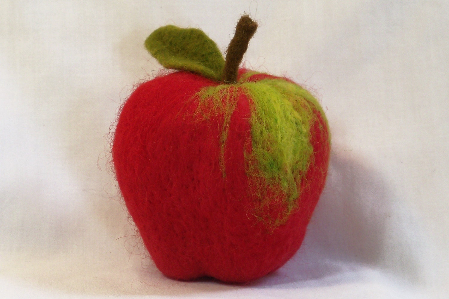 Needle Felted Delicious Apple - Life Size Fruit
