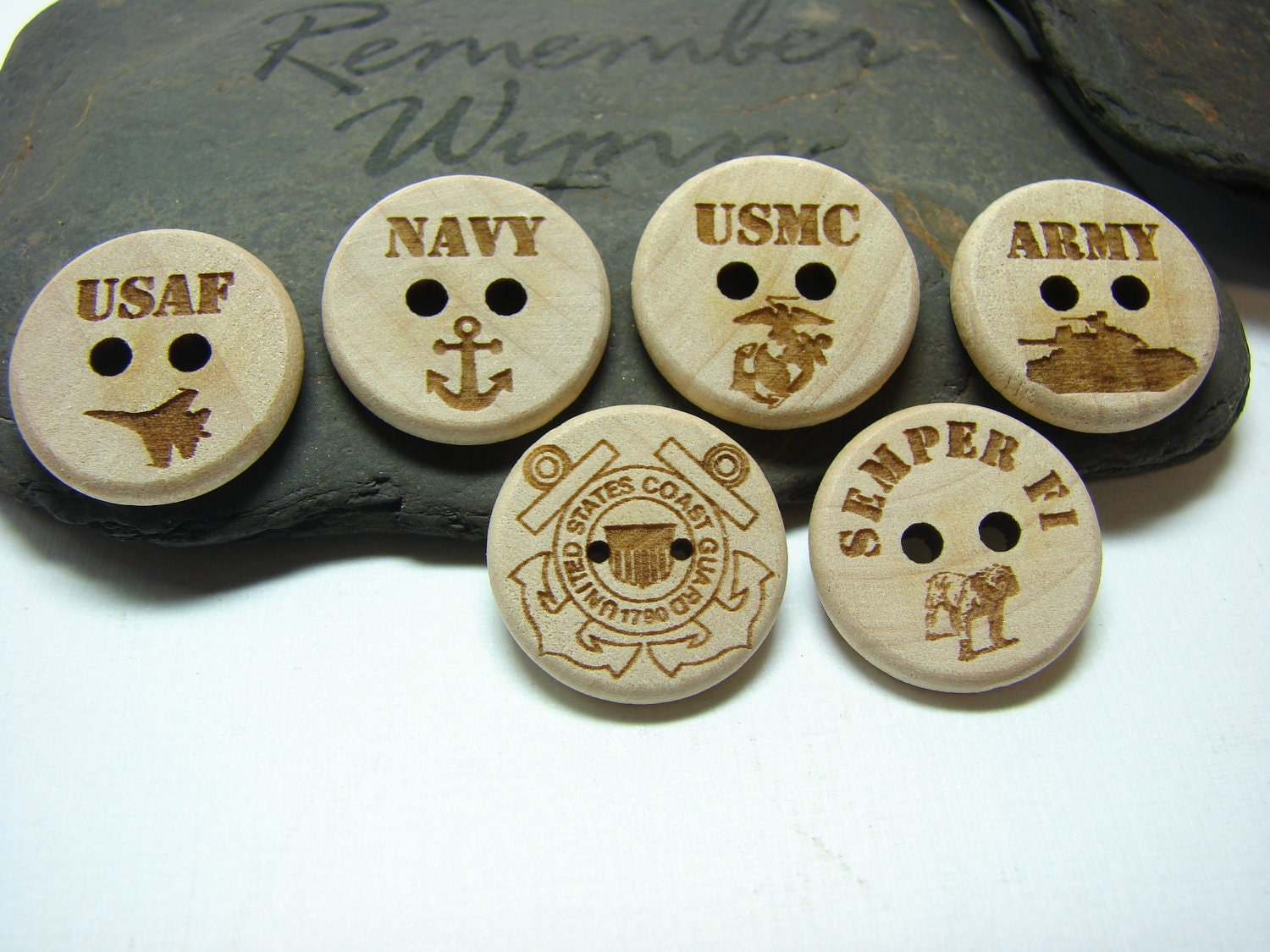 Set of 6 armed forces buttons