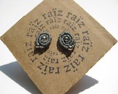 Round Minimalist Ear Studs Ear Posts- Spiral Circular Fiber Earrings - Grey & Silver - Post Earrings