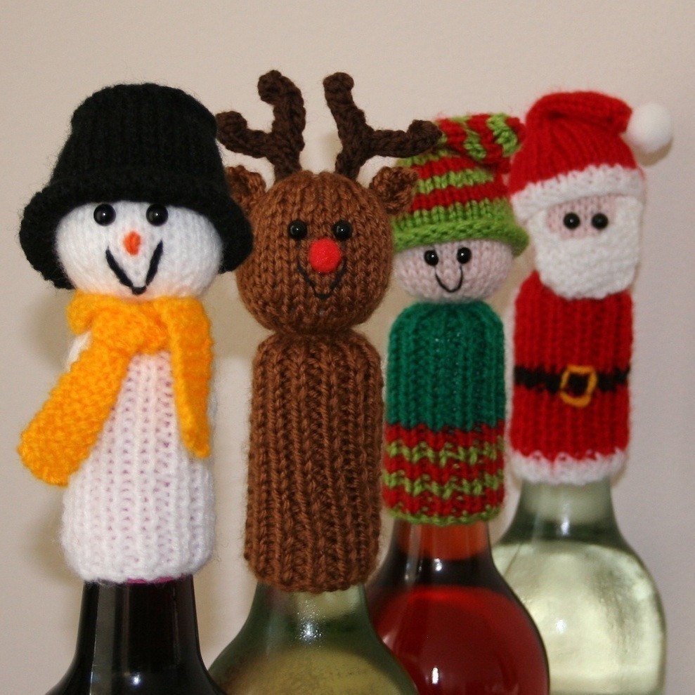 Tic Tac Toys/Wine Bottle Toppers - Christmas - INSTANT DOWNLOAD PDF Knitting Pattern