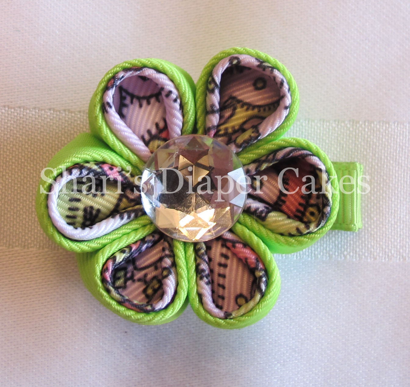 Kanzashi Flower Hairclip on Lined Alligator Clip