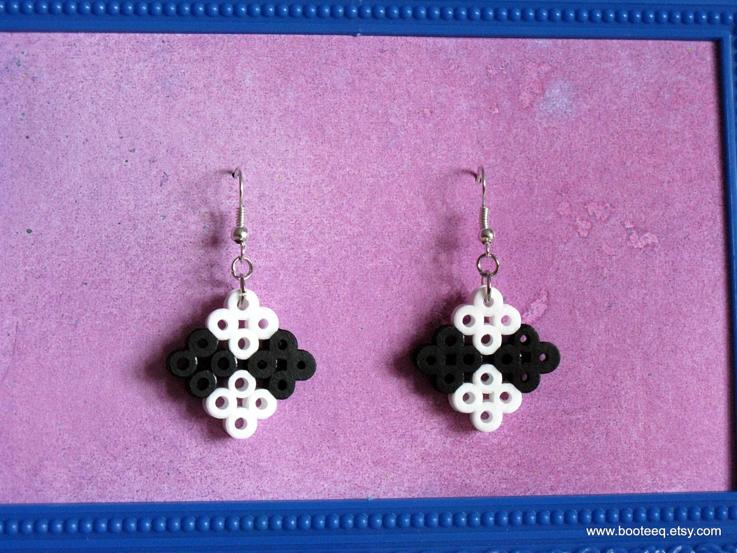 Check Mate earrings
