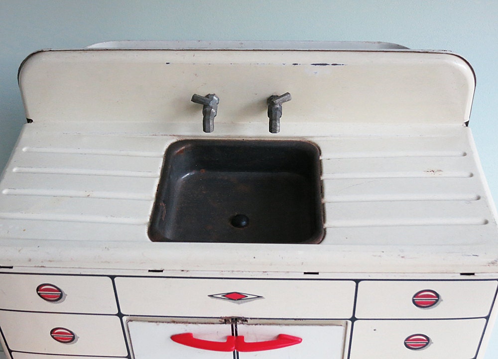 1950s Wolverine Toy Stove and Marx Toy Sink