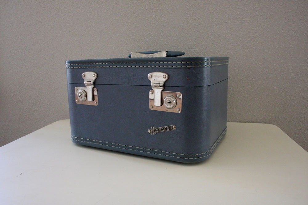 Holiday Sale // 1960s Vintage Train Case in Slate Blue and Silver . Mid Century Style