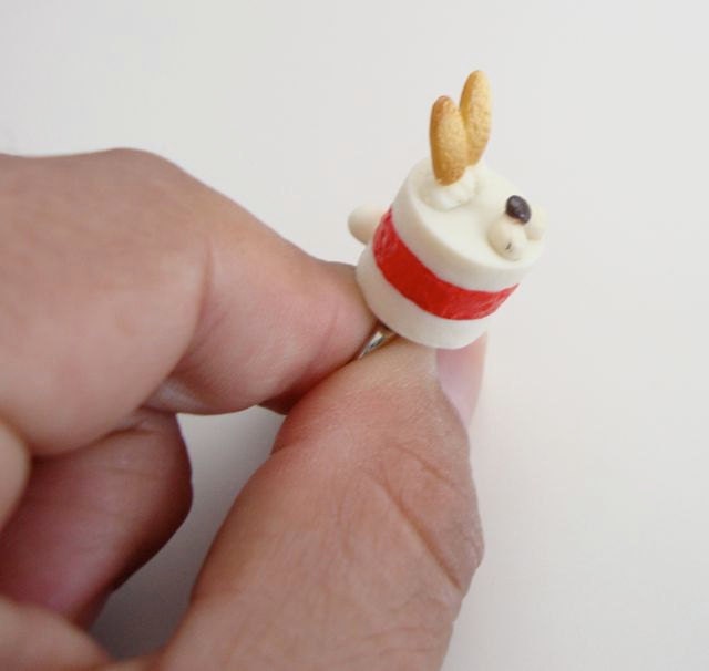 White Rabbit Ring - Alice in Wonderland - Miniatures