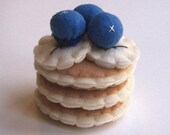 Felt Play Food 'Dollar Pancakes Breakfast with Blueberries and Bananas'