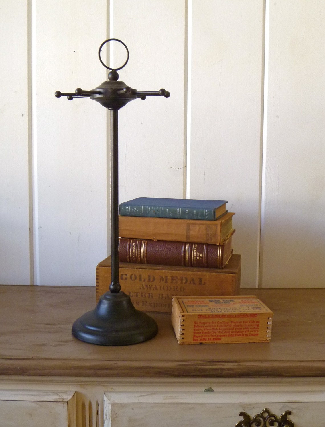 Edith Tall Swivel Necklace Stand