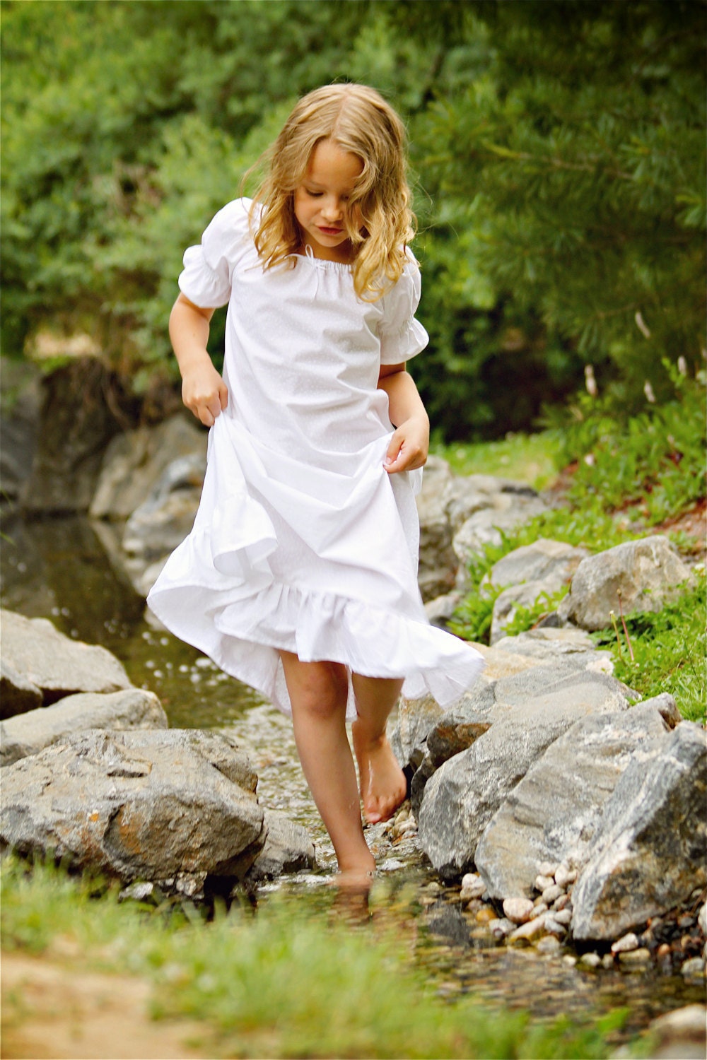 Short Sleeve Tiny White Flowers Night Gown Girls sizes 10-16