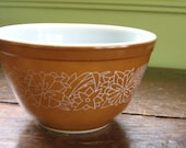 Small Vintage Pyrex Bowl Woodlands
