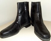 Vintage Florsheim Black Leather ankle  boots with side zippers