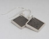 Comfort Earrings in dark gray