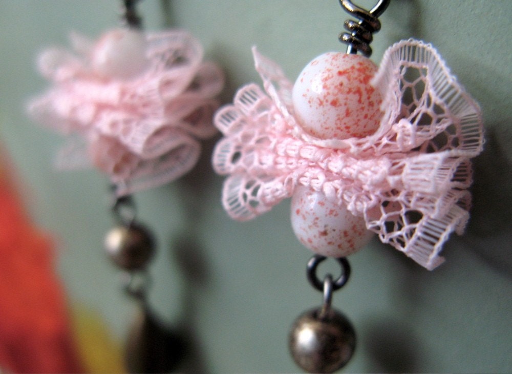 Lady Lace Earrings