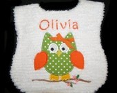 Personalized Baby Bib - Appliqued Owl - White Chenille - Hootie