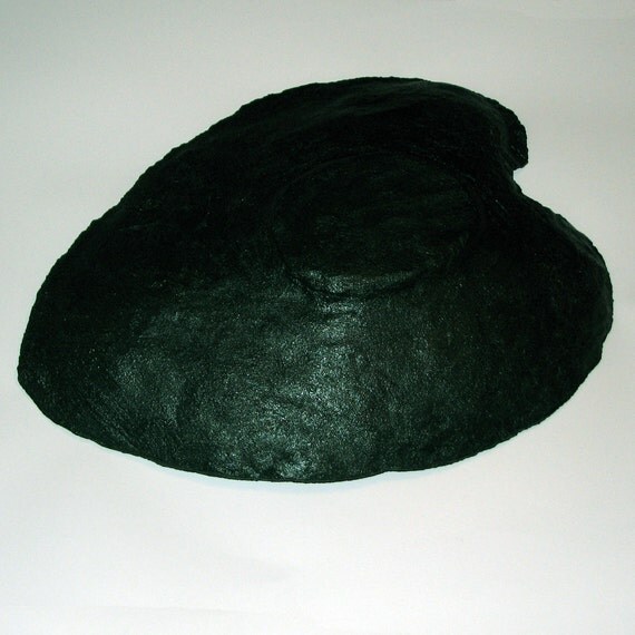 Elephant Ear Leaf Concrete Birdbath